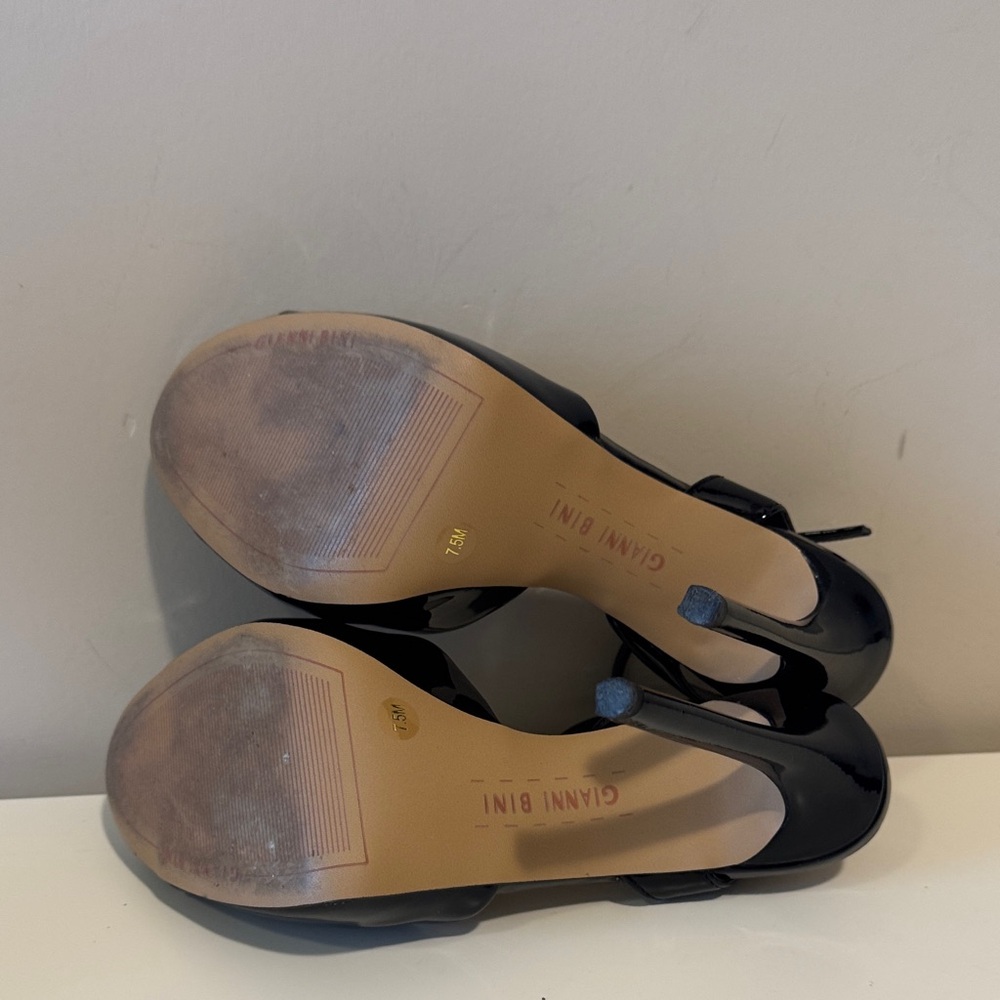 Gianni Bini Elegant Black Patent Leather Stilettos size 7.5 - Picture 6 of 6